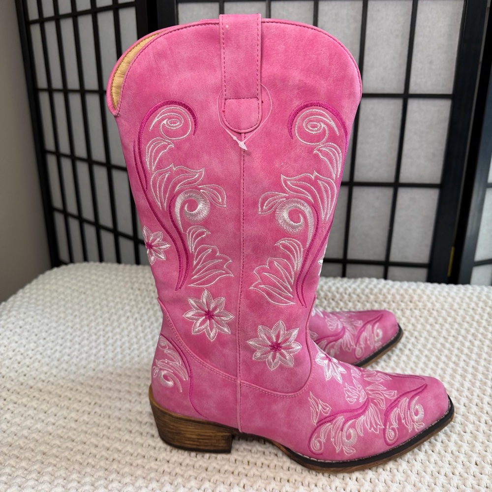 IUV Women’s Pink Embroidered Western Cowboy Boots Size 8 - Picture 3 of 8